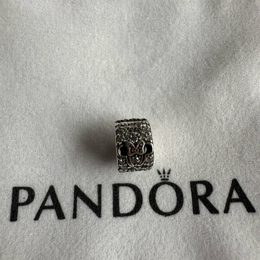 Disney x PANDORA Mickey & Minnie Cz Clip Charm